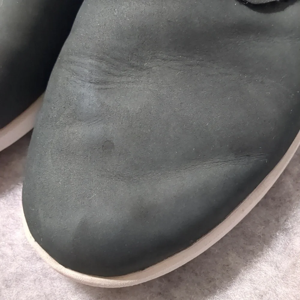 OluKai Hawaiiloa Manu Ihu Men's Black Boots 10